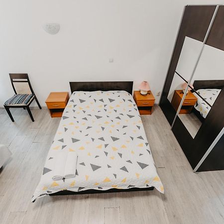 Studio Piata Amzei Nr.1 بوخارست المظهر الخارجي الصورة