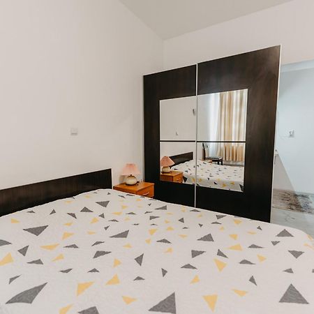 Studio Piata Amzei Nr.1 بوخارست المظهر الخارجي الصورة