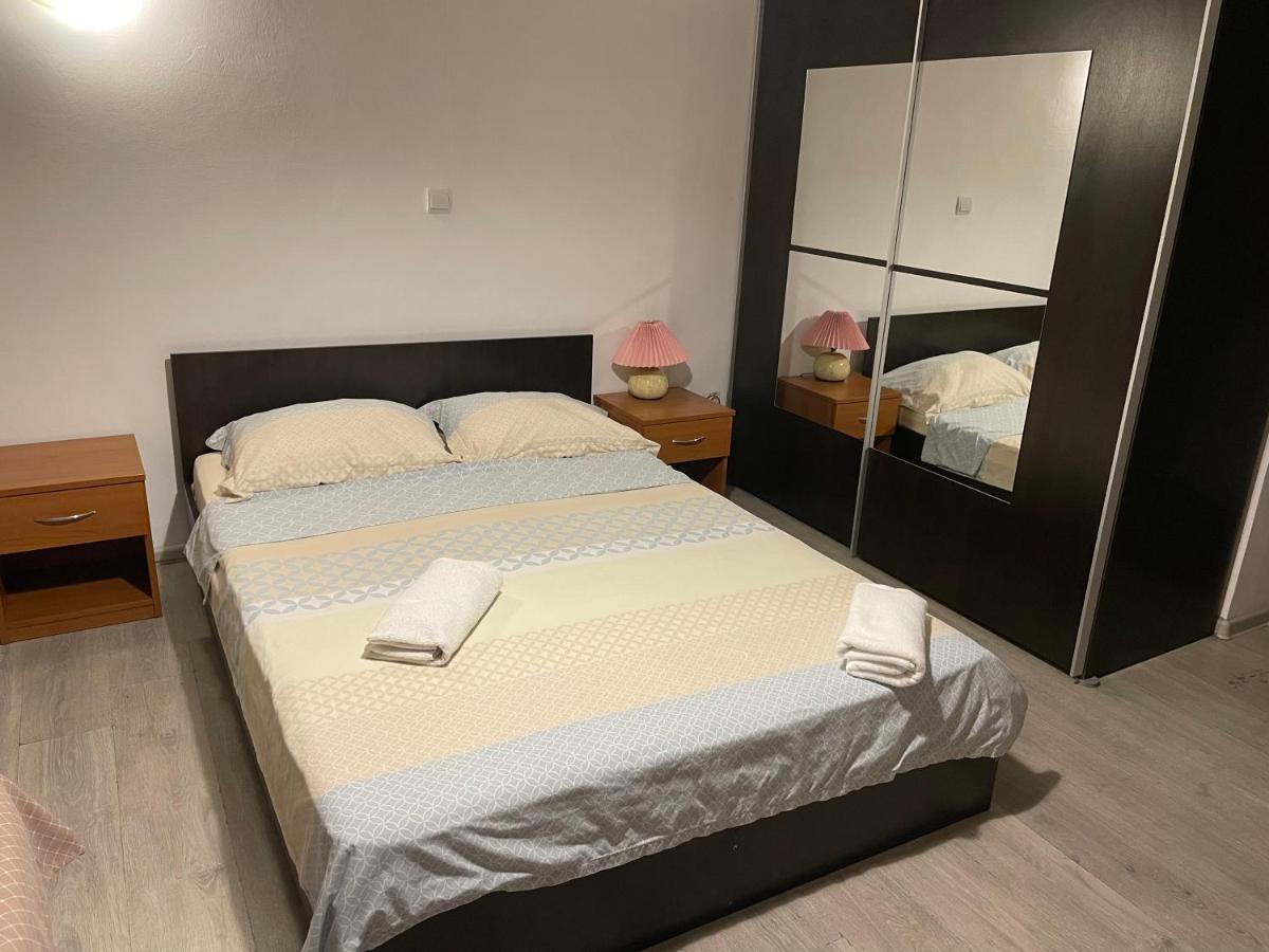Studio Piata Amzei Nr.1 بوخارست المظهر الخارجي الصورة